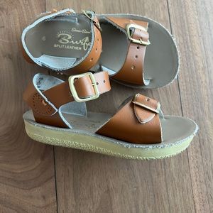 Saltwater sun surfer sandals size 6 toddler